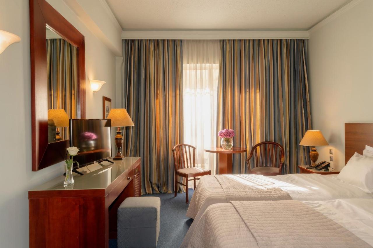 Hotel Kierion Kardítsa Exteriör bild
